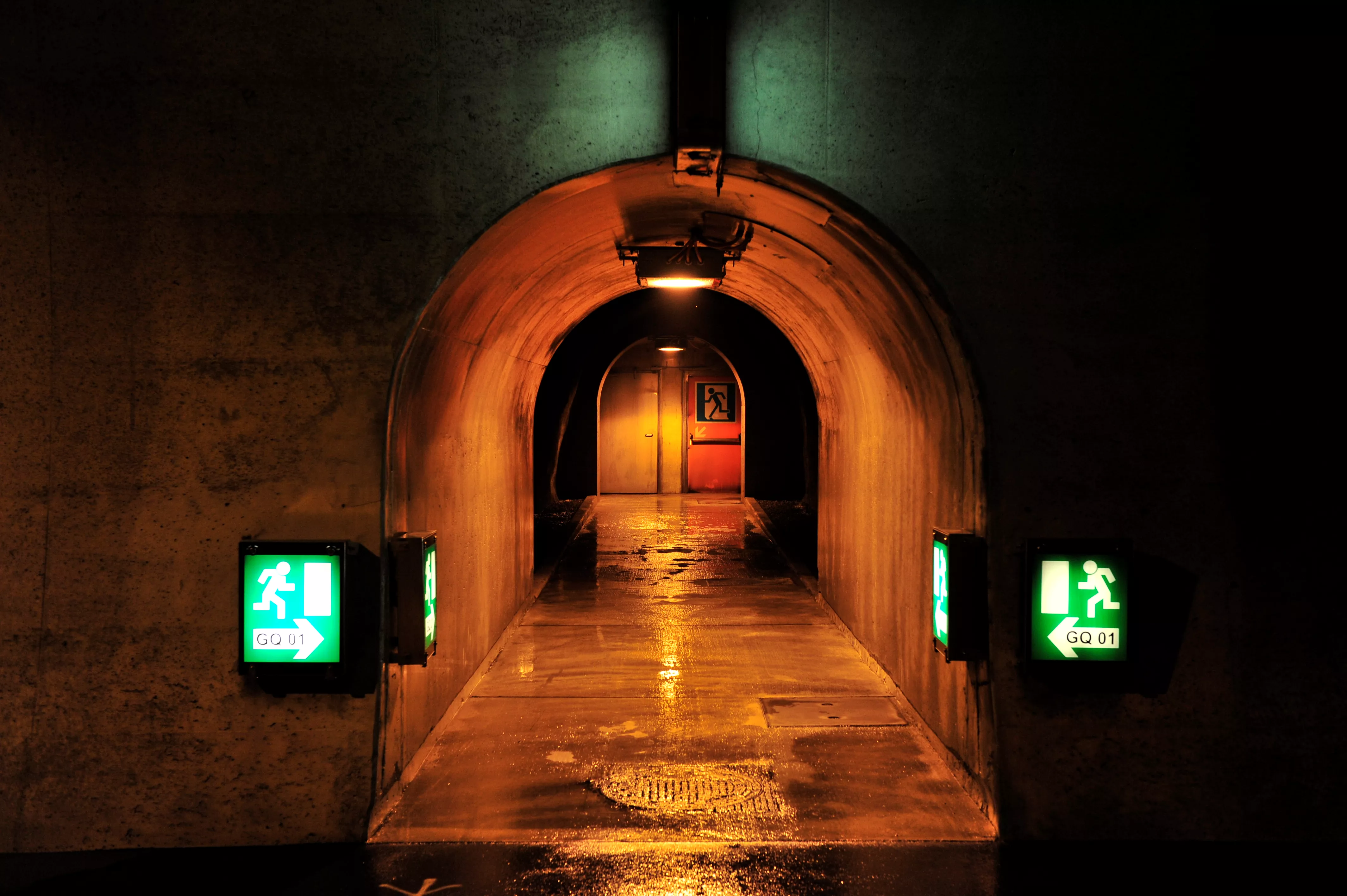 Ein Fluchtweg im Fluchtweg im Tunnel Plabutsch
