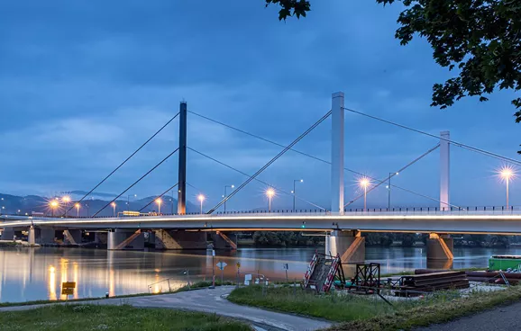 Voestbrücke (2)