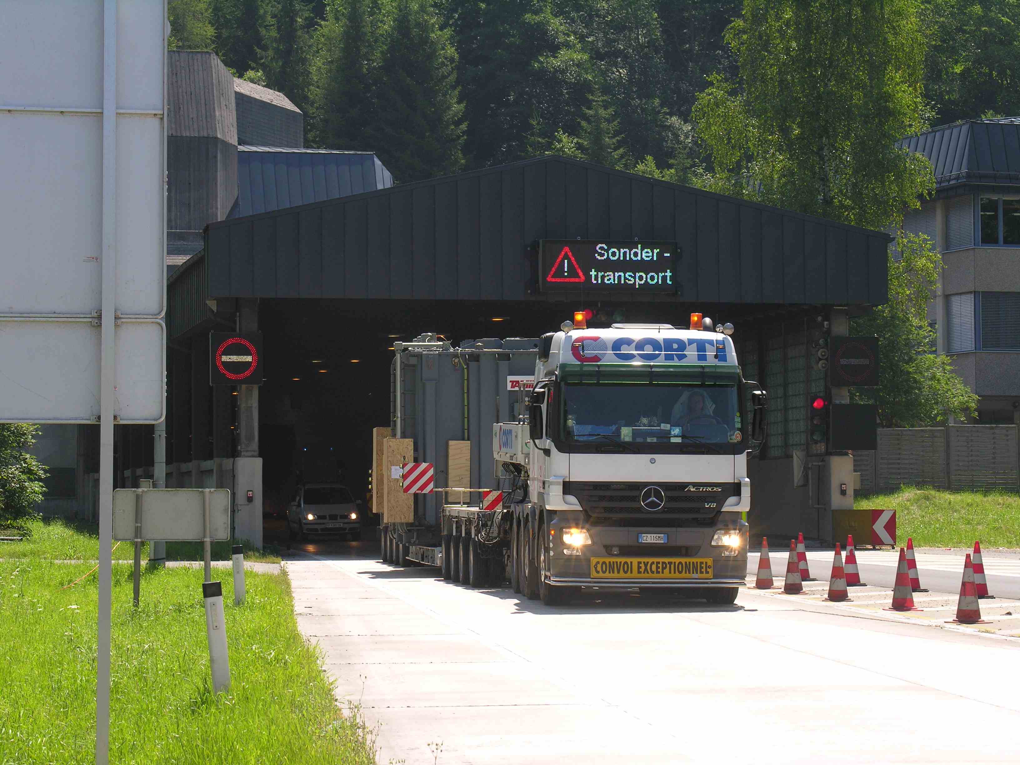 Was Ist Bei Tunneldurchfahrten Zu Beachten Sondertransporte | ASFINAG