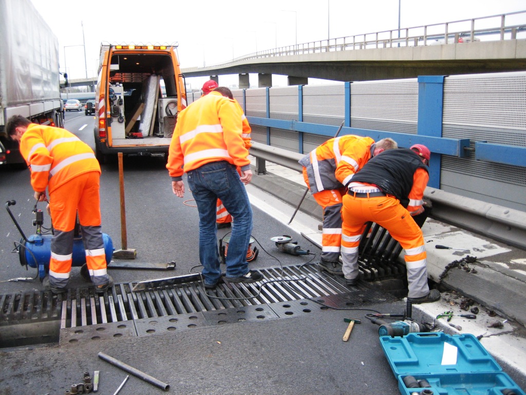 Baustellen Erklärt: Fahrbahnübergänge An Brücken | ASFINAG Blog