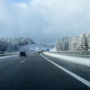 Unsere Tipps für eine sichere Fahrt durch den Winter